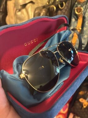 Gucci Gold Frame Aviator Sunglasses with Dark Gray Lenses